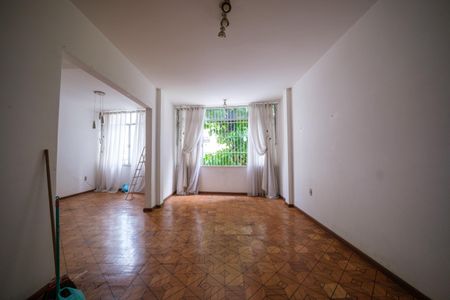 Apartamento para alugar com 80m², 2 quartos e sem vagaSala
