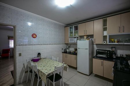 Casa à venda com 79m², 2 quartos e 2 vagasCozinha