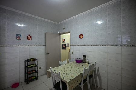 Casa à venda com 79m², 2 quartos e 2 vagasCozinha