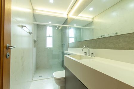 Apartamento para alugar com 135m², 3 quartos e 2 vagasBanheiro da Suite