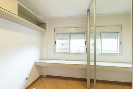 Apartamento para alugar com 135m², 3 quartos e 2 vagasQuarto 2