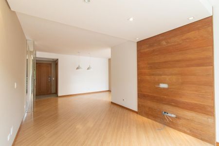Apartamento para alugar com 135m², 3 quartos e 2 vagasSala