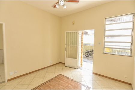 Sala de casa de condomínio para alugar com 3 quartos, 140m² em Grajaú, Rio de Janeiro