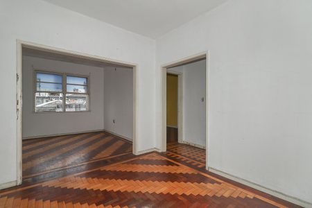 Sala de apartamento à venda com 3 quartos, 74m² em Petrópolis, Porto Alegre