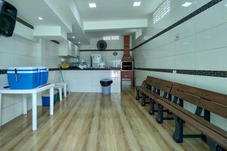 Apartamento para alugar com 30m², 1 quarto e 1 vaga Apartamento para alugar com 30m², 1 quarto e 1 vagaÁrea comum - Churrasqueira