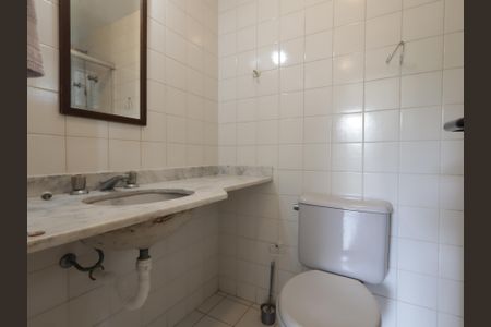 Apartamento para alugar com 70m², 2 quartos e 2 vagasBanheiro