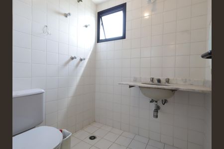 Apartamento para alugar com 70m², 2 quartos e 2 vagasBanheiro da Suíte