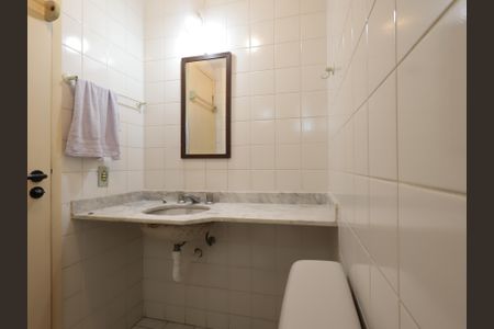 Apartamento para alugar com 70m², 2 quartos e 2 vagasBanheiro