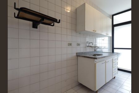 Apartamento para alugar com 70m², 2 quartos e 2 vagasCozinha