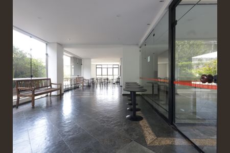 Apartamento para alugar com 70m², 2 quartos e 2 vagasÁrea comum - Salão de festas