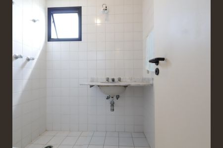 Apartamento para alugar com 70m², 2 quartos e 2 vagasBanheiro da Suíte