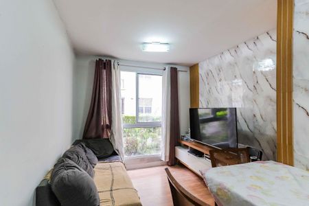 Sala de apartamento para alugar com 2 quartos, 45m² em Conjunto Promorar Raposo Tavares, São Paulo