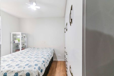 Quarto 2 de apartamento para alugar com 2 quartos, 45m² em Conjunto Promorar Raposo Tavares, São Paulo