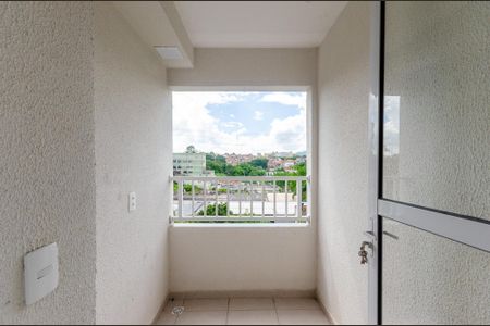 Sala - Sacada de kitnet/studio para alugar com 2 quartos, 28m² em Jardim Jaragua (sao Domingos), São Paulo