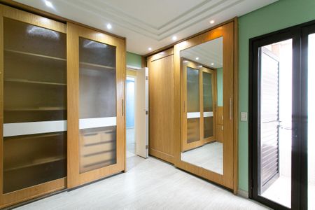 Apartamento para alugar com 75m², 3 quartos e 2 vagas Apartamento para alugar com 75m², 3 quartos e 2 vagasSuíte