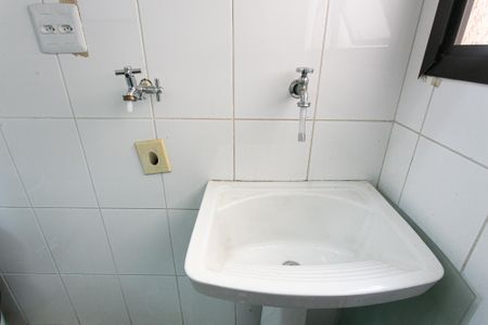 Apartamento para alugar com 75m², 3 quartos e 2 vagas Apartamento para alugar com 75m², 3 quartos e 2 vagasÁrea de Serviço