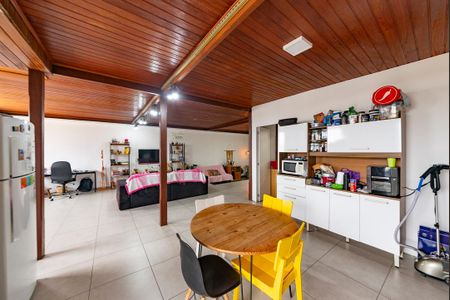 Casa à venda com 360m², 5 quartos e 2 vagasCozinha 1