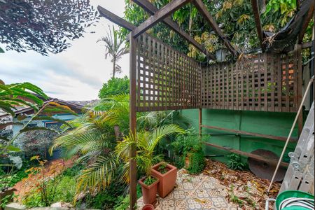 Casa à venda com 360m², 5 quartos e 2 vagasQuintal