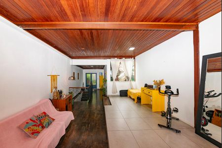 Sala 1 de casa à venda com 5 quartos, 360m² em Barreiro, Belo Horizonte