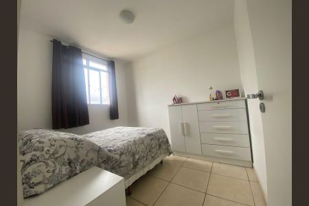 Quarto de apartamento à venda com 2 quartos, 45m² em Olaria, Contagem
