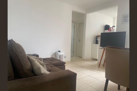 Sala de apartamento à venda com 2 quartos, 45m² em Olaria, Contagem