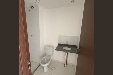 Banheiro de kitnet/studio para alugar com 1 quarto, 24m² em Ipiranga, São Paulo