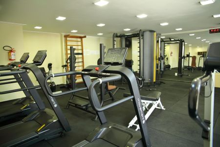 Apartamento à venda com 270m², 3 quartos e 4 vagasÁrea comum - Academia