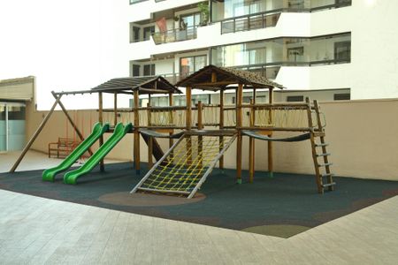 Apartamento à venda com 270m², 3 quartos e 4 vagasÁrea comum - Playground