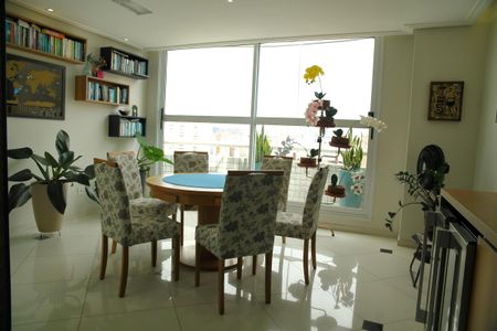 Apartamento à venda com 270m², 3 quartos e 4 vagasÁrea de convivência ( cobertura ) 