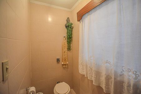 Casa à venda com 260m², 3 quartos e 2 vagas Casa à venda com 260m², 3 quartos e 2 vagasLavabo