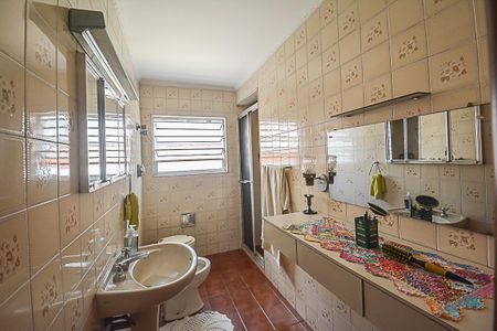Casa à venda com 260m², 3 quartos e 2 vagas Casa à venda com 260m², 3 quartos e 2 vagasBanheiro da Suíte