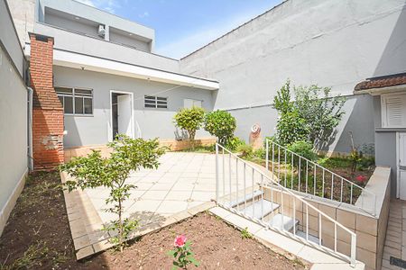 Casa à venda com 260m², 3 quartos e 2 vagas Casa à venda com 260m², 3 quartos e 2 vagasQuintal