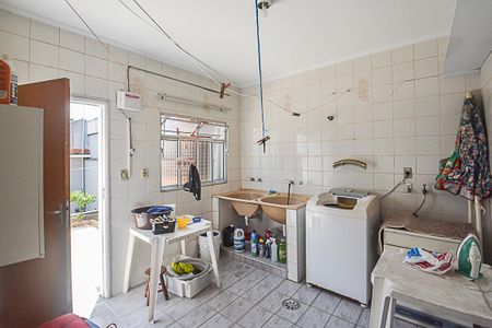 Casa à venda com 260m², 3 quartos e 2 vagas Casa à venda com 260m², 3 quartos e 2 vagasÁrea de Serviço