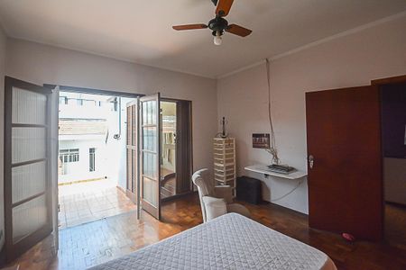 Casa à venda com 260m², 3 quartos e 2 vagas Casa à venda com 260m², 3 quartos e 2 vagasQuarto Suíte