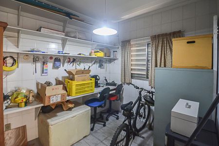 Casa à venda com 260m², 3 quartos e 2 vagas Casa à venda com 260m², 3 quartos e 2 vagasQuarto de Serviço