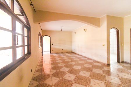 Casa para alugar com 152m², 4 quartos e 3 vagasSala