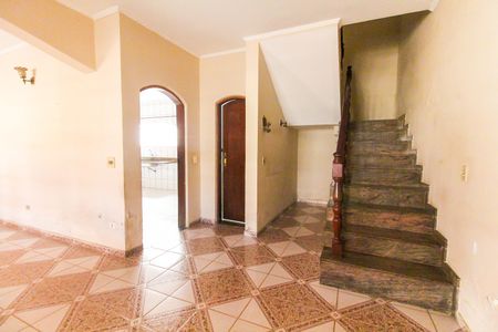 Sala de casa para alugar com 4 quartos, 152m² em Jardim Santo Elias (sao Miguel), São Paulo