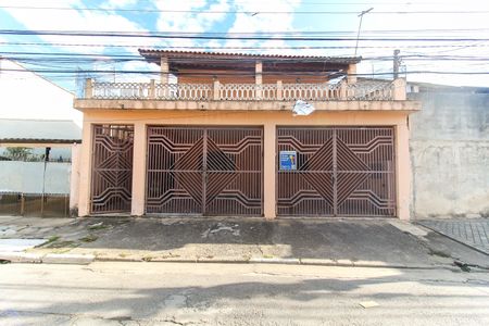 Casa para alugar com 152m², 4 quartos e 3 vagasFachada + Placa