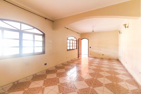 Casa para alugar com 152m², 4 quartos e 3 vagasSala