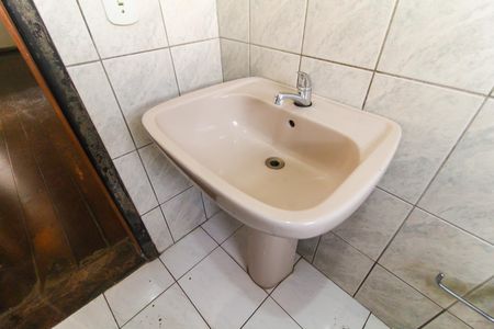 Casa para alugar com 152m², 4 quartos e 3 vagasBanheiro 2