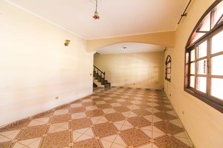 Sala de casa para alugar com 4 quartos, 152m² em Jardim Santo Elias (sao Miguel), São Paulo