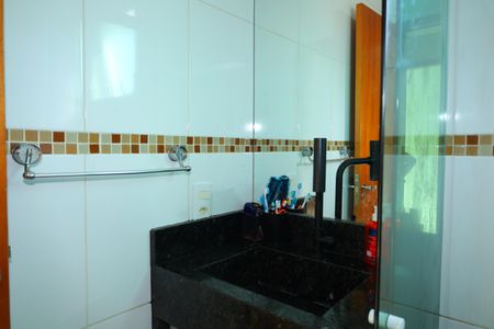 Casa para alugar com 90m², 3 quartos e 2 vagasBanheiro 2