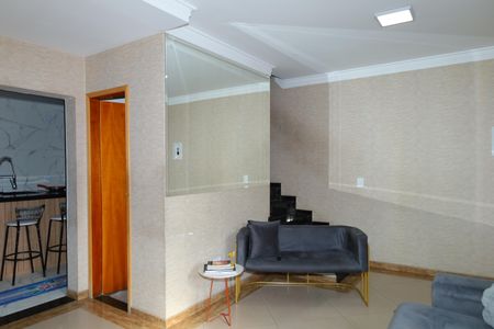 Casa para alugar com 90m², 3 quartos e 2 vagasSala