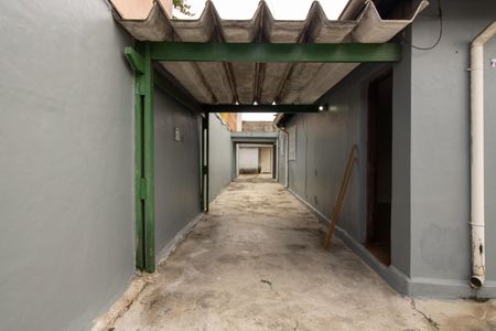 Casa à venda com 100m², 5 quartos e 5 vagasLateral Garagem