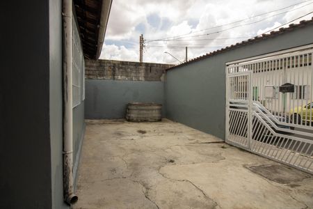 Casa à venda com 100m², 5 quartos e 5 vagasGaragem frente