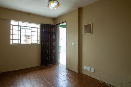 Sala de casa à venda com 5 quartos, 100m² em Vila Uniao (zona Leste), São Paulo
