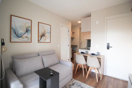 Sala de kitnet/studio para alugar com 1 quarto, 31m² em Vila Olímpia, São Paulo