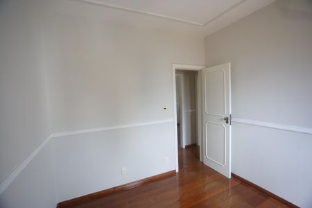 Apartamento à venda com 210m², 4 quartos e 2 vagasQuarto 2