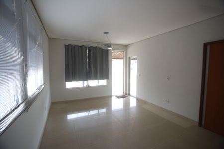 Apartamento à venda com 210m², 4 quartos e 2 vagasCobertura