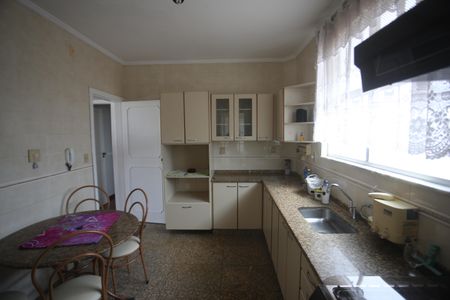 Apartamento à venda com 210m², 4 quartos e 2 vagasCozinha